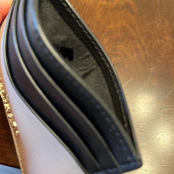 Kate Spade Cardholder
Colorblock Saffiano leather - Picture 3 of 3